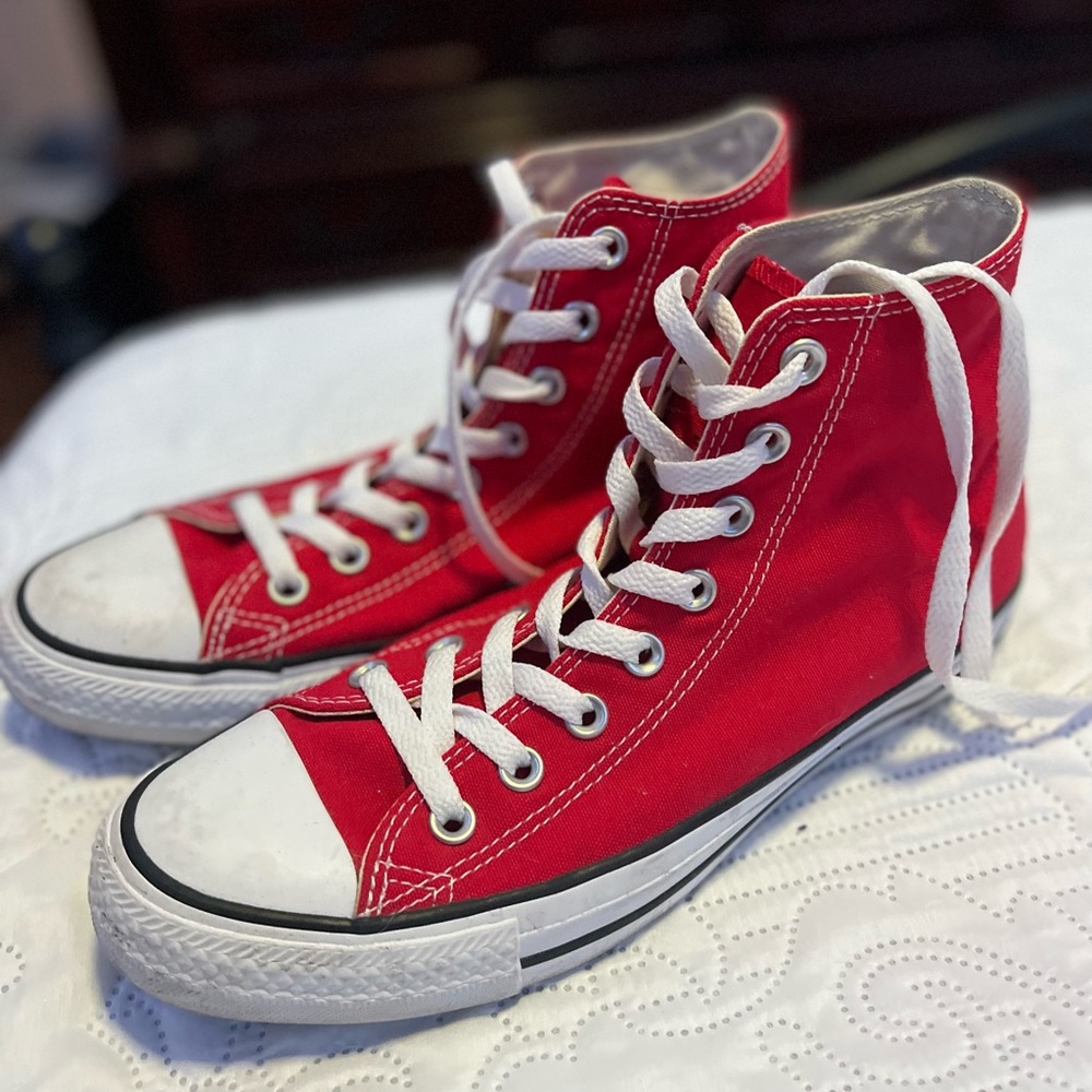 Red converse